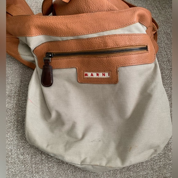 ✨MARNI Leather Crossbody - Picture 8 of 15